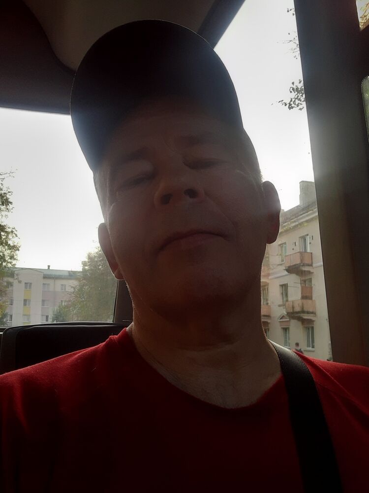  53415738  Igor, 55 ,    