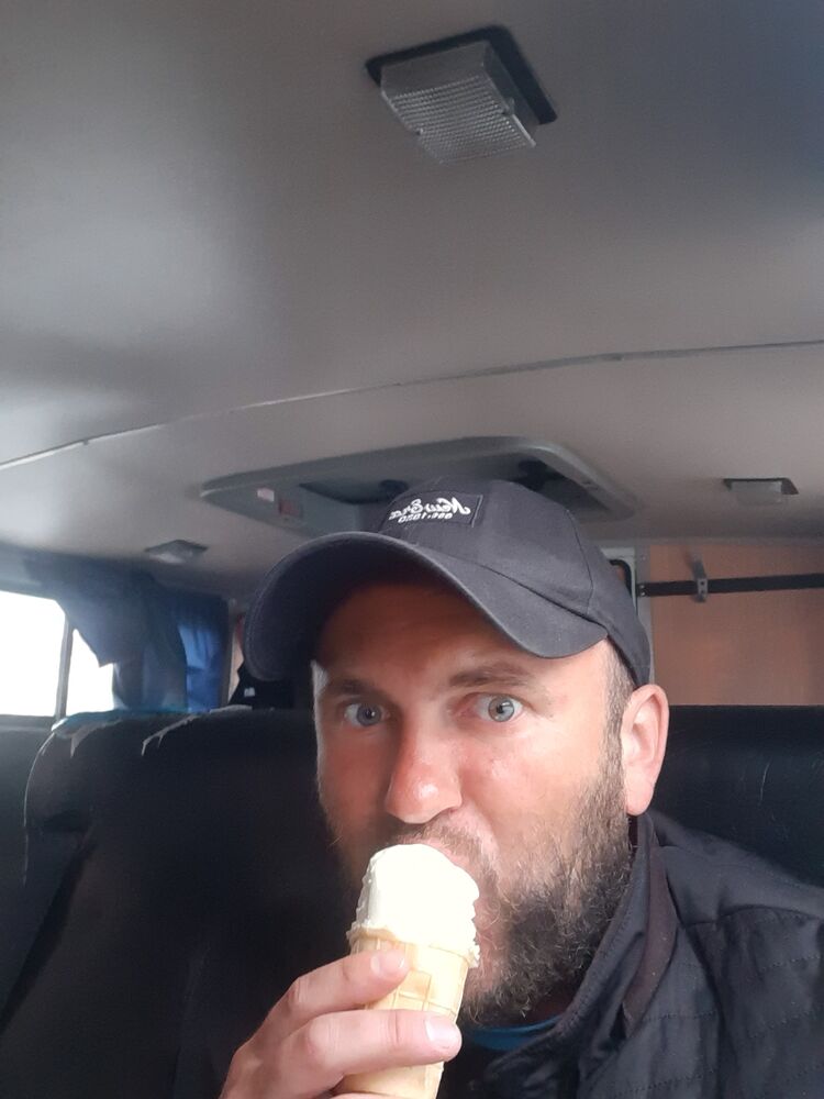  28062398   , 37 ,    