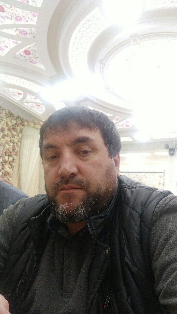  48248248  Asadbek, 44 ,    