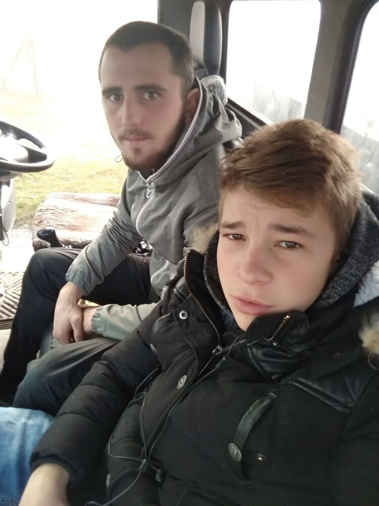  ,   Dorin, 28 ,   ,   , c , 