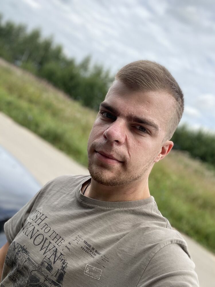  33077668  , 28 ,    