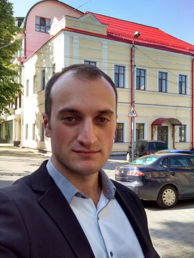  ,   Giorgi, 33 ,   ,   , c 
