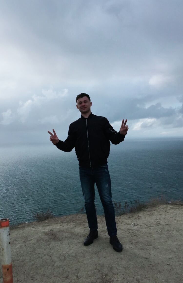  ,   Tony, 31 ,   ,   , c 