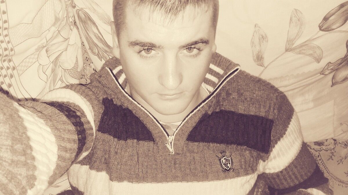  14782578  Vova, 33 ,    