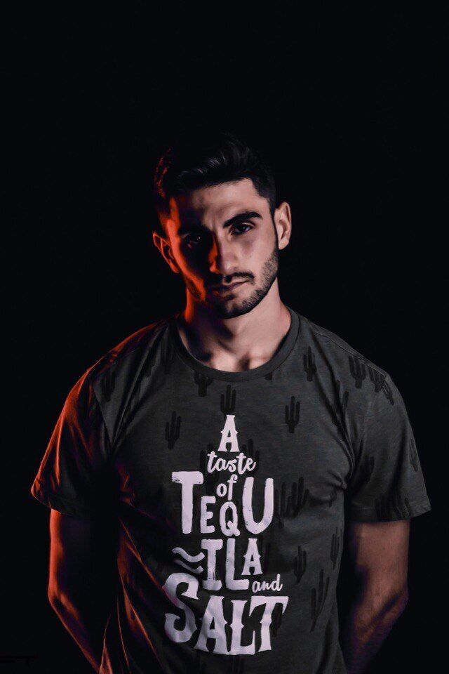 45656878  AvA, 28 ,    