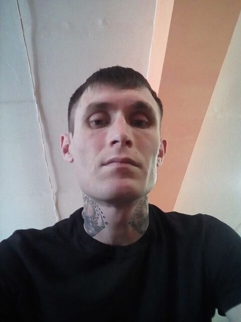  48620638  , 33 ,    