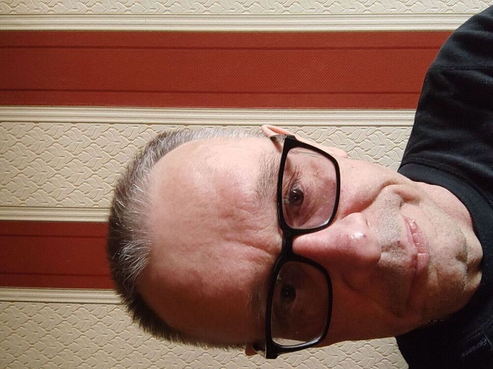  43046708  Igor, 56 ,    