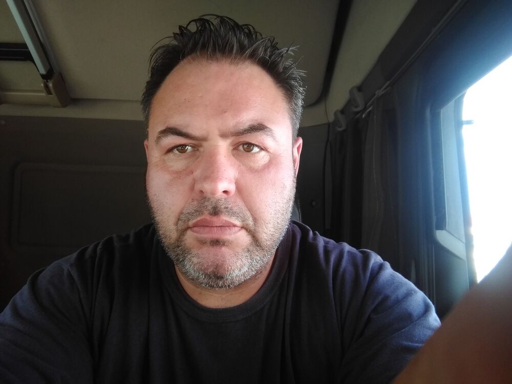  19626398  Boban, 48 ,    Bitola