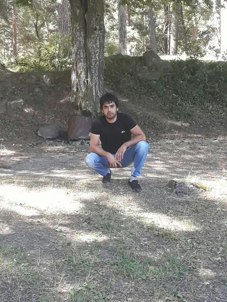  ,   Raxul, 34 ,   