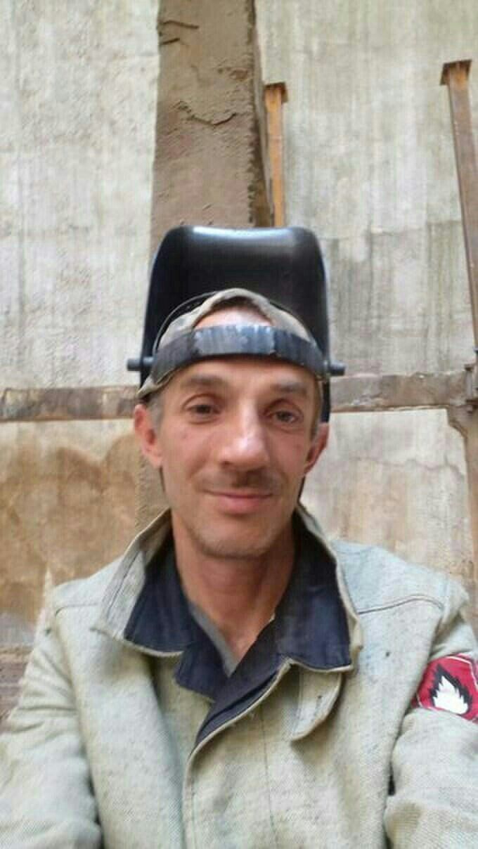  27244058  Vladimir, 48 ,    