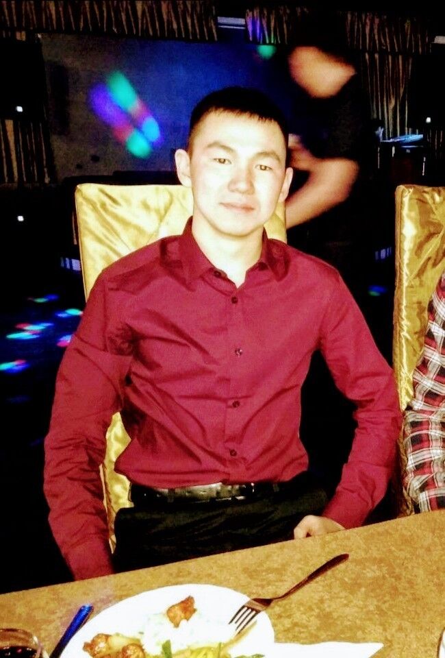  17431198  Timur, 27 ,    