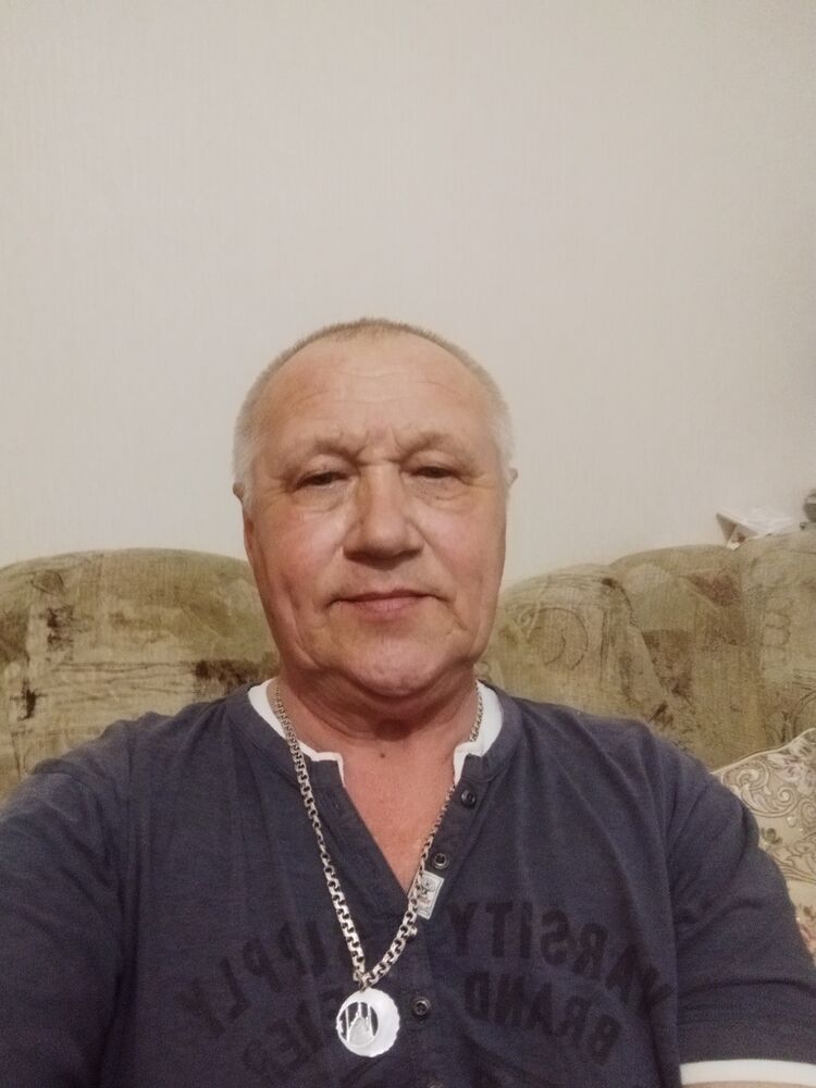  40682478  , 61 ,    