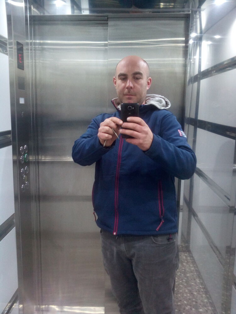  ,   Nika, 39 ,   ,   , c 