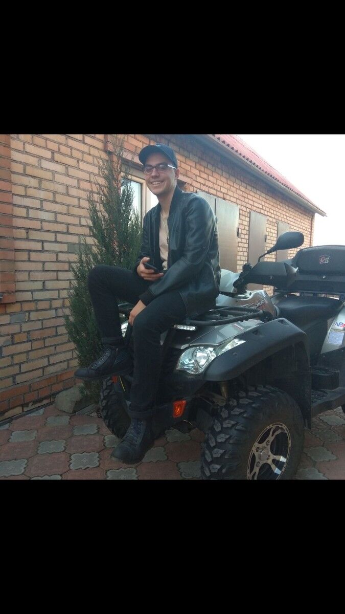   ,   Anton, 27 ,   ,   , c , 