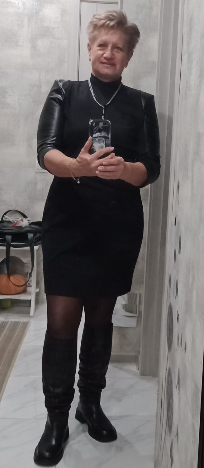  48579758  Olga, 60 ,    