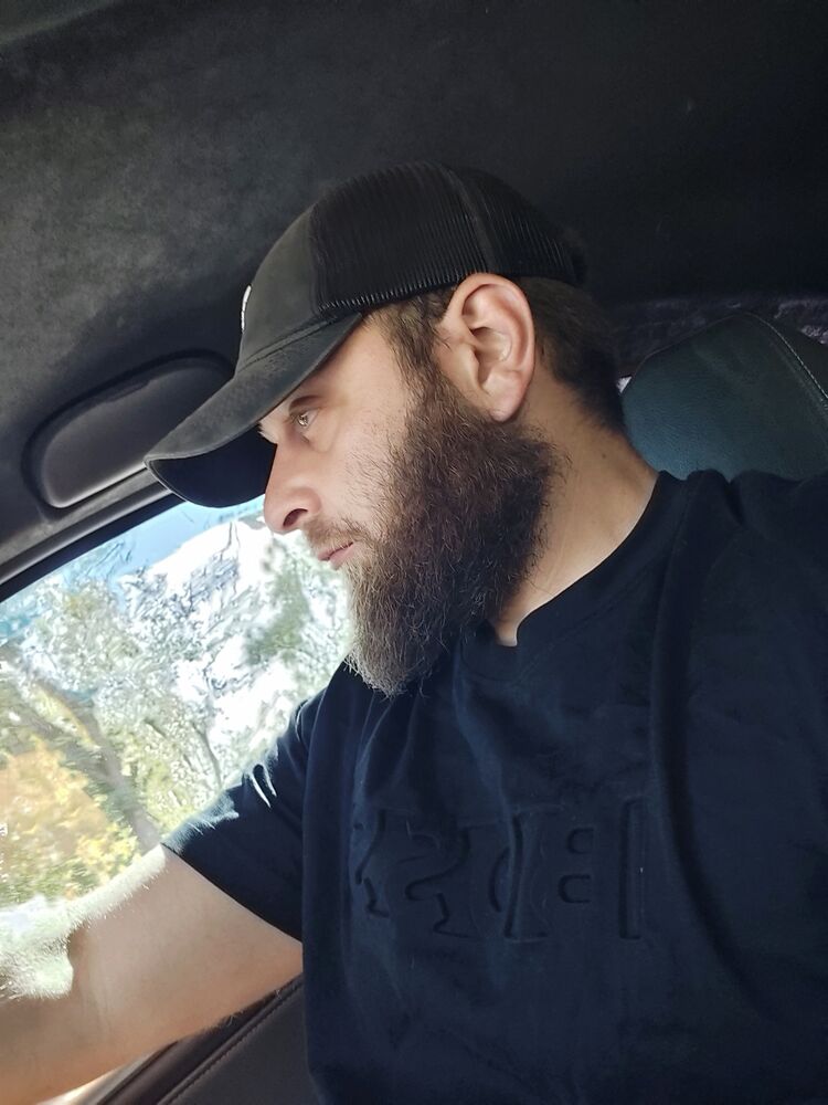  ,   Ruslan, 32 ,   ,   , c , 