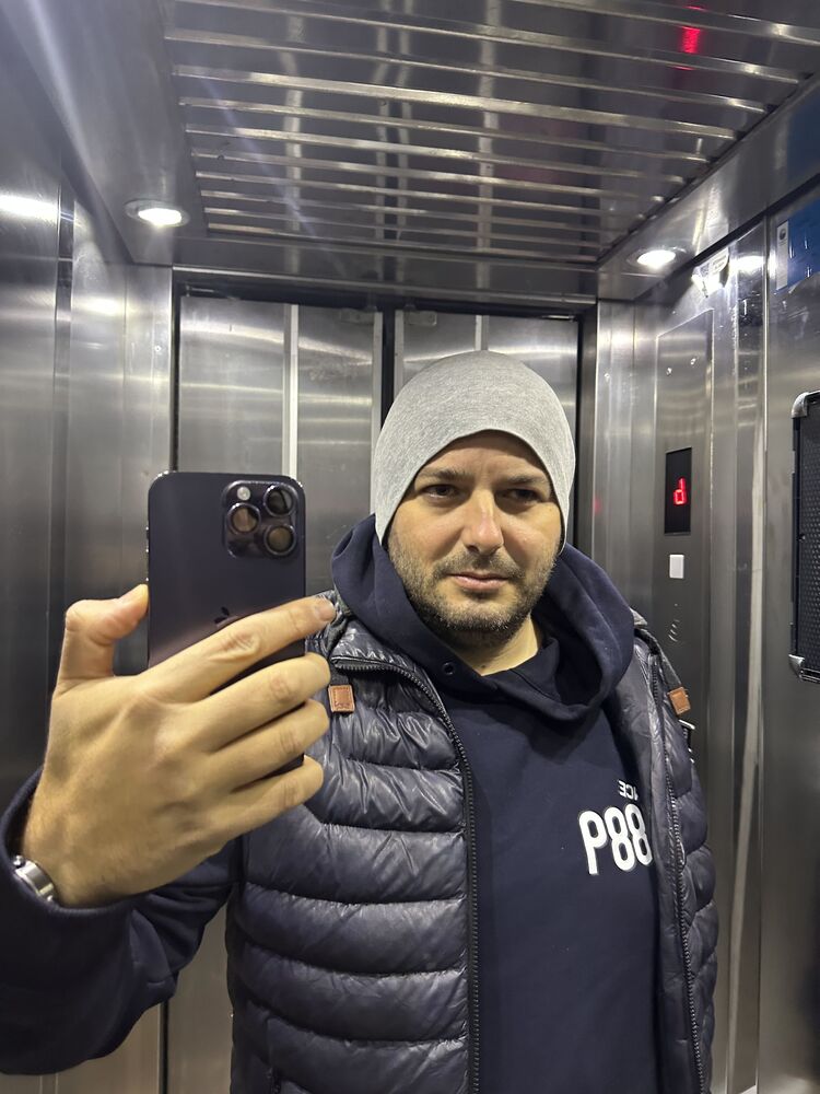  33358708  Emre, 39 ,    Mimarsinan