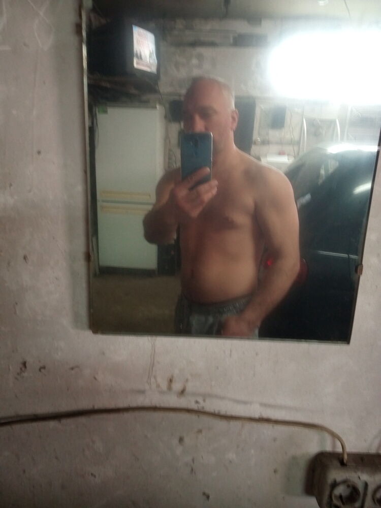  --,   , 43 ,  