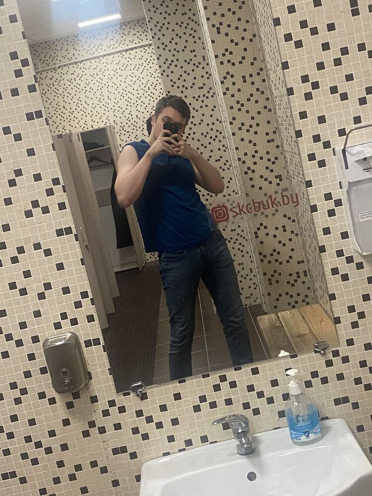  44369268  , 22 ,    