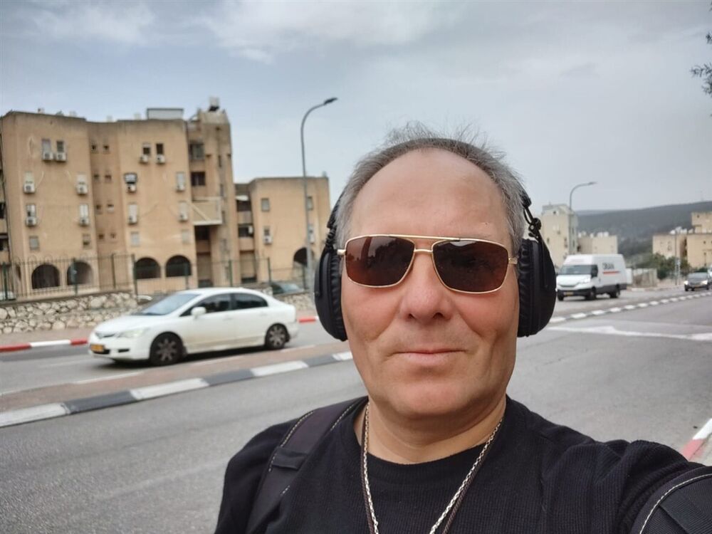  ,   YURY, 53 ,   ,   