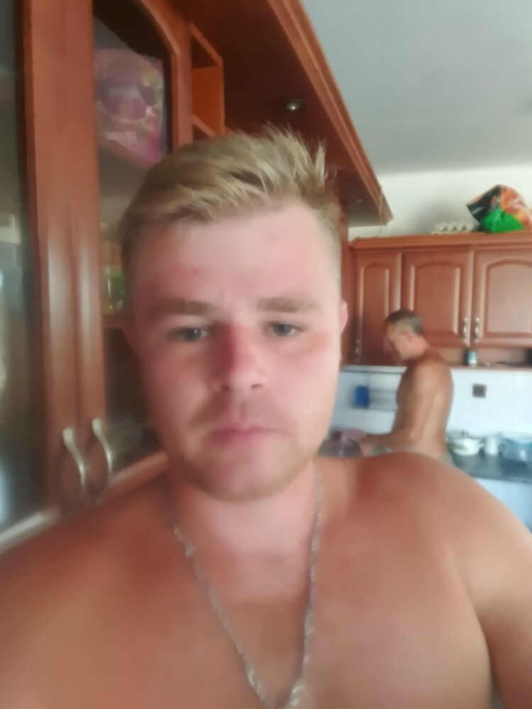  ,   Andrii, 32 ,   ,   