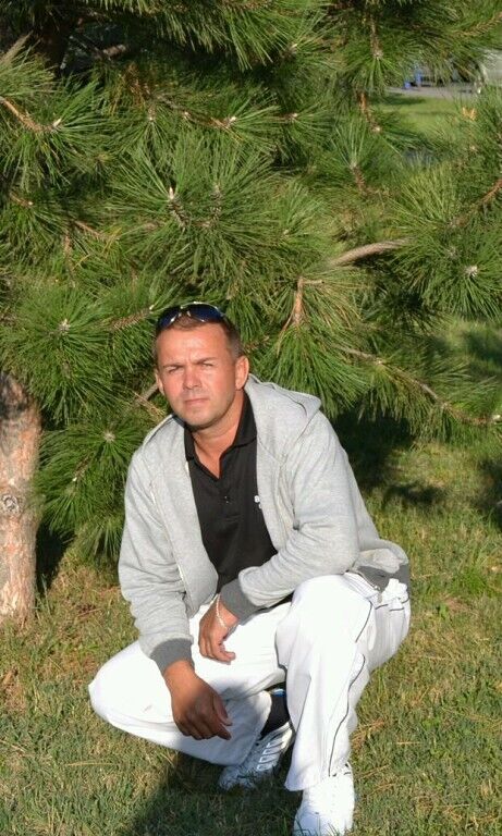  49321168  Alexander, 43 ,    