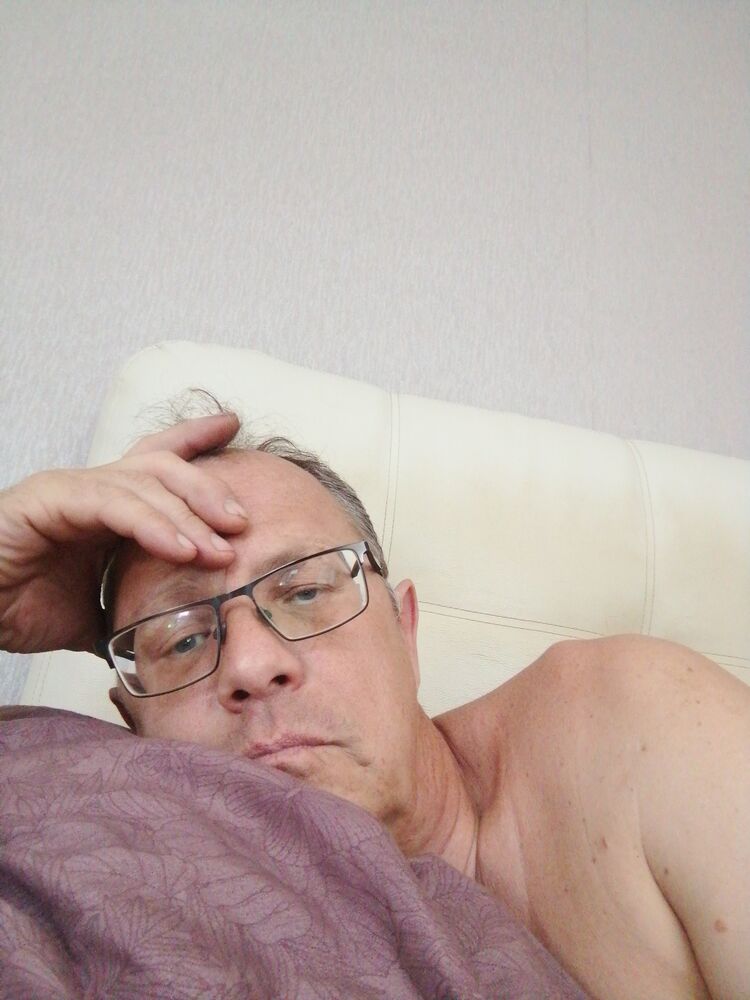  51977038  , 56 ,    
