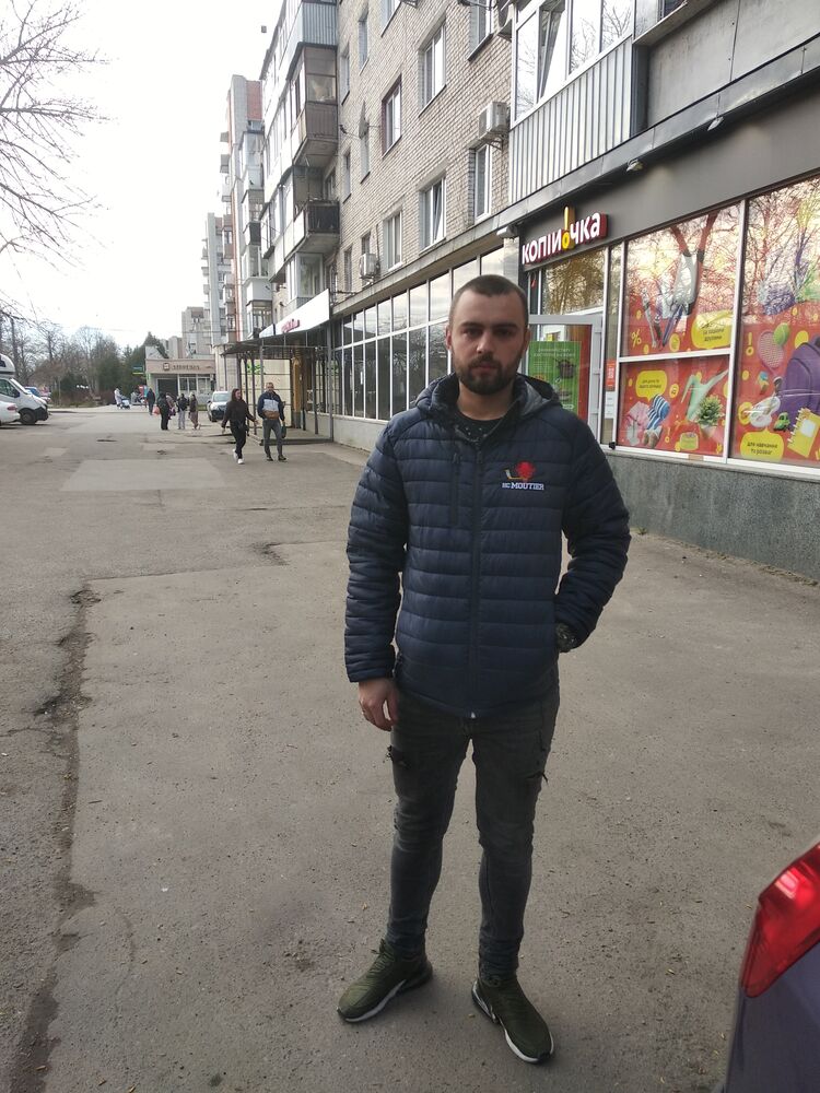  41810238  , 27 ,    