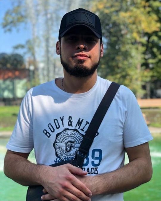  22621628  Sultan, 30 ,    