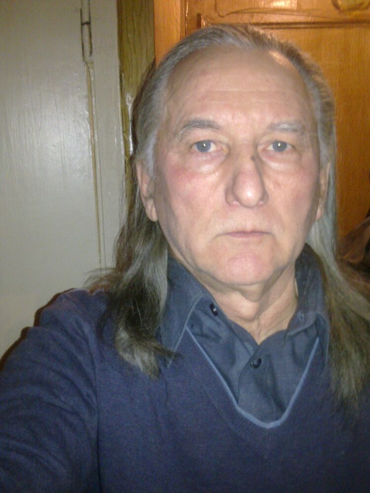  51153948  Aleks, 74 ,    