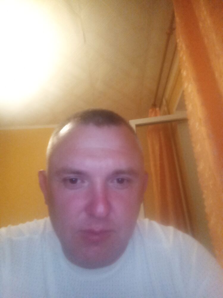  44770928  Aleks, 42 ,    