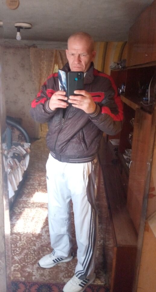  42273698  , 53 ,    