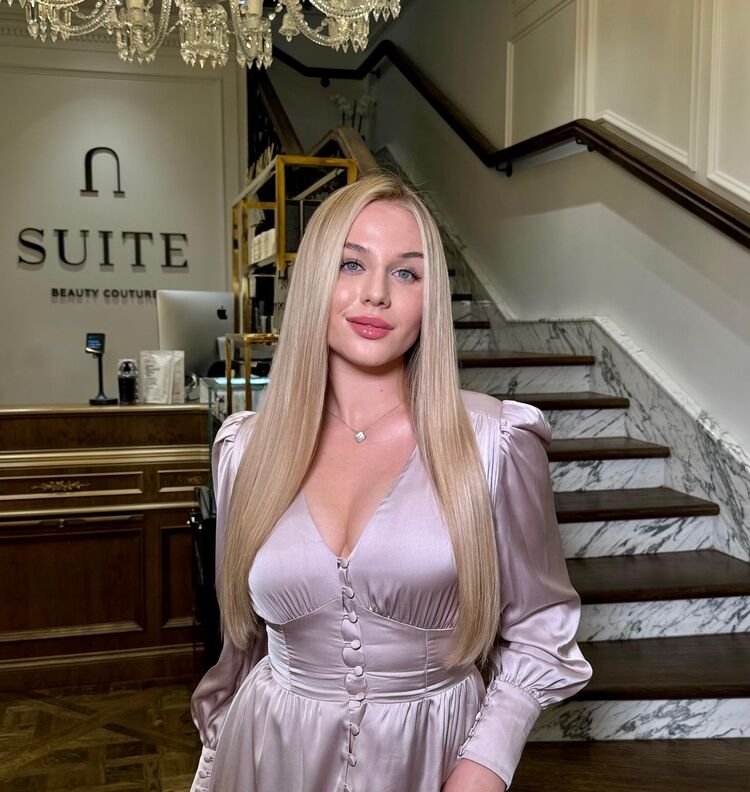  51878678  Alexandra, 25 ,    Rome