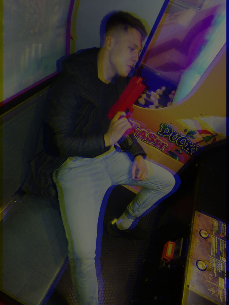  14439638  , 28 ,     