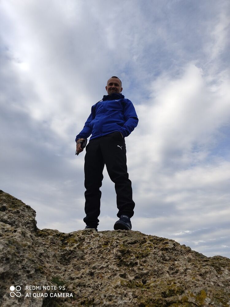  ,   Denis, 44 ,   ,   , c 