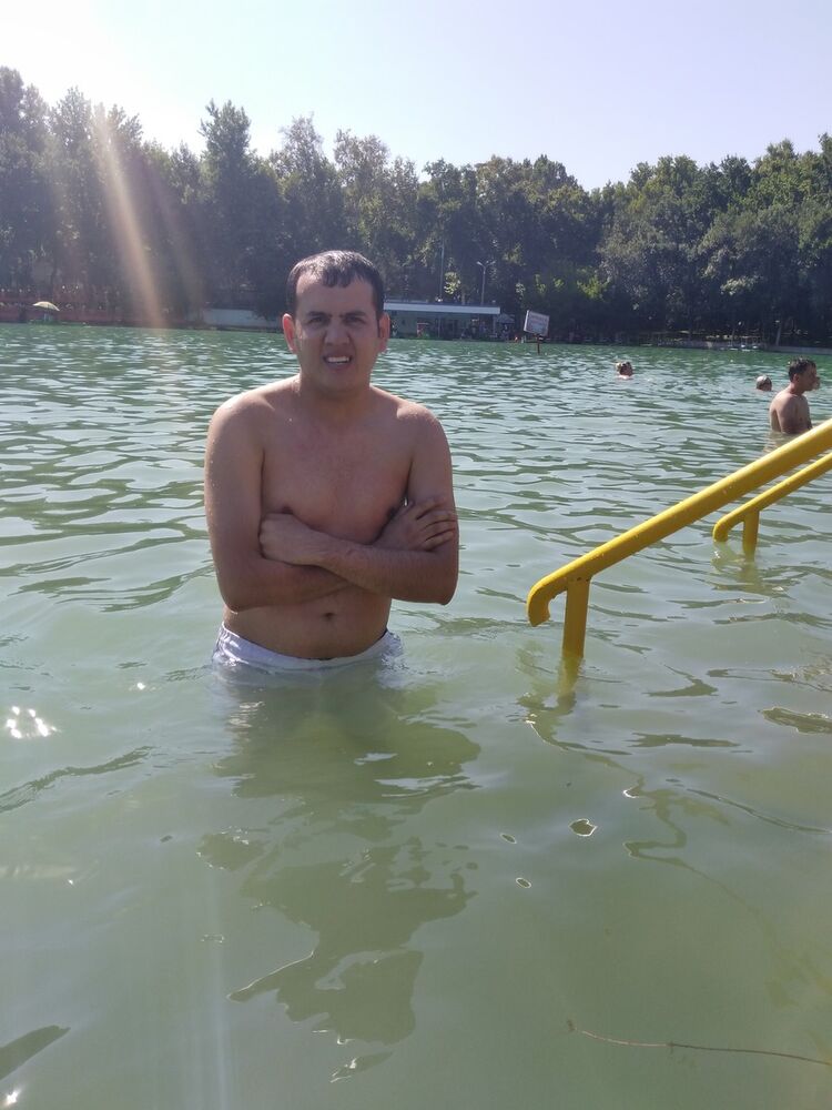  ,   Nodir, 32 ,   ,   , c , 