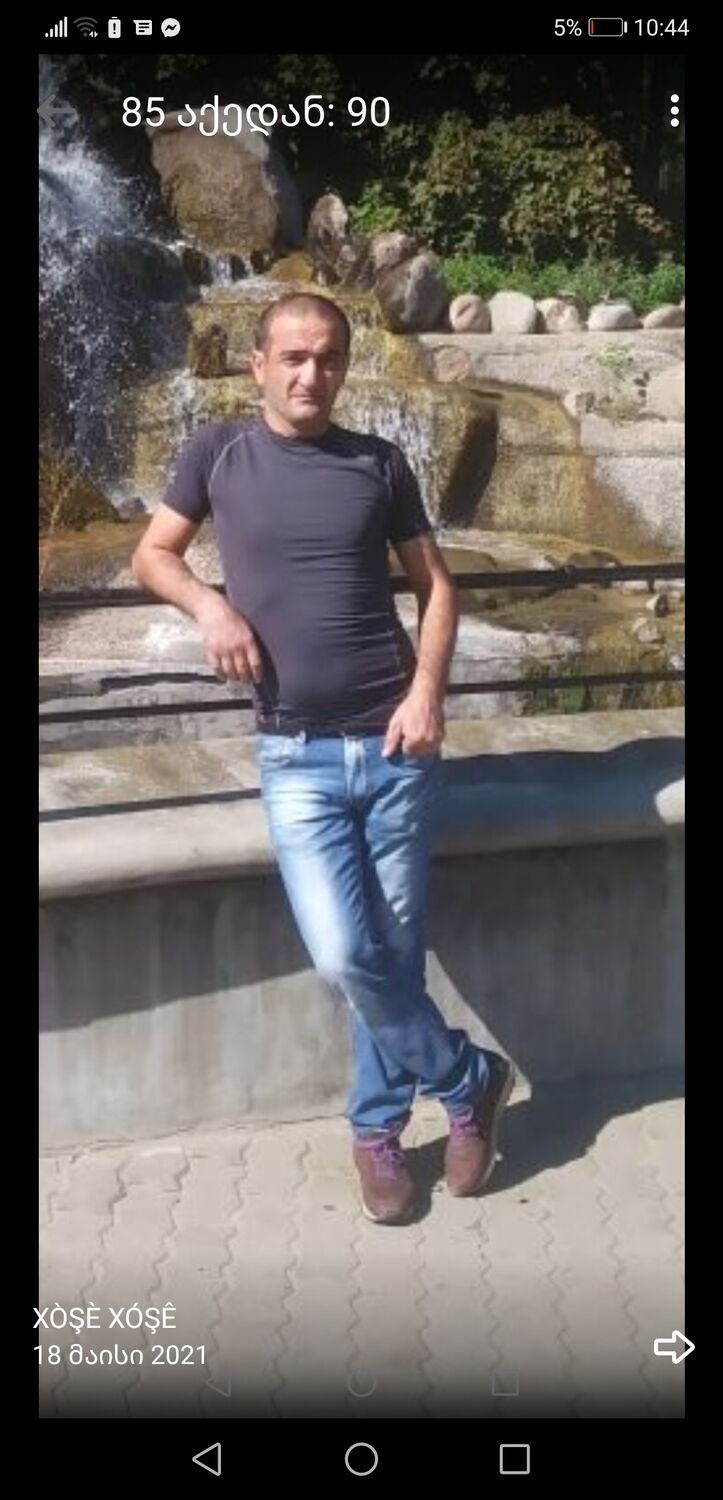  29882818  Xose, 44 ,    