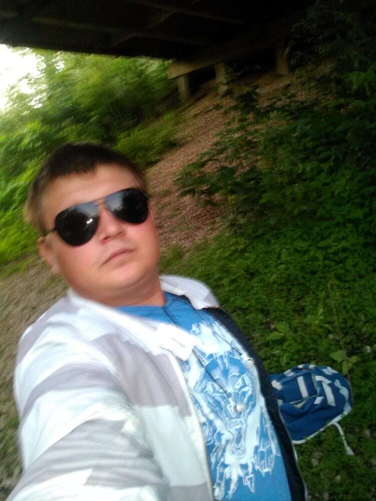 13722288  Maksim, 34 ,    
