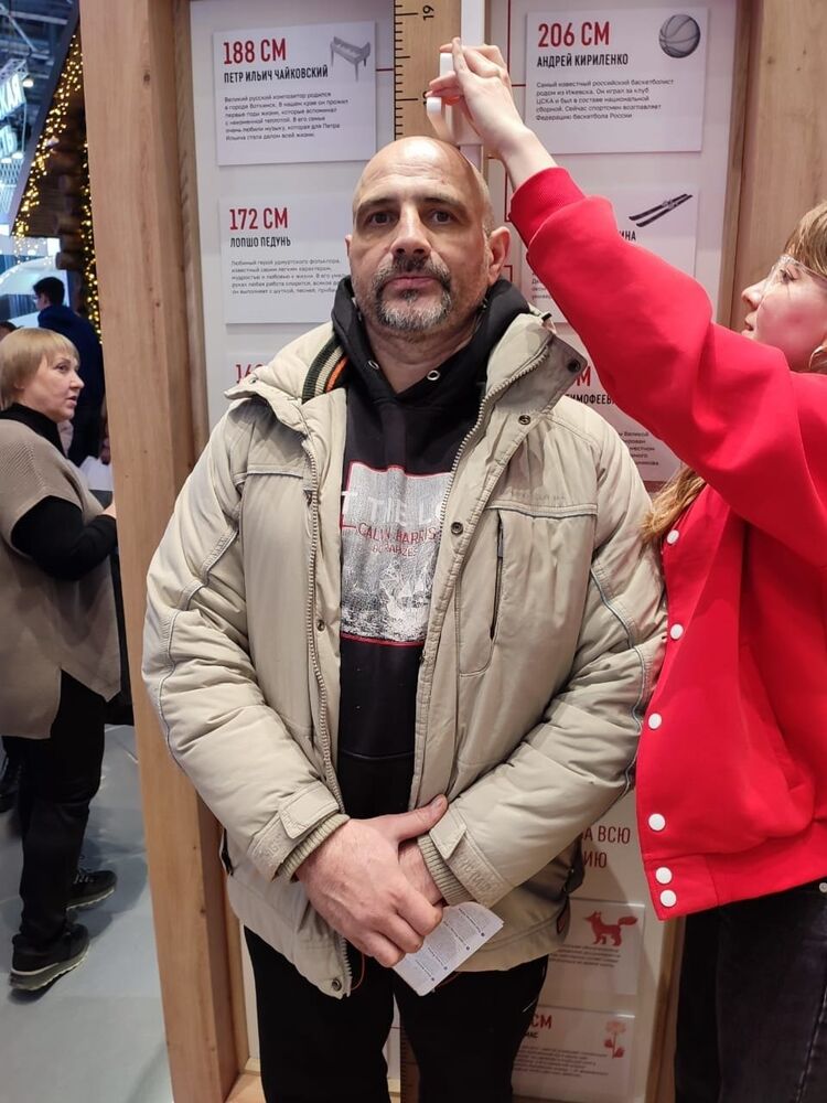  44666228  Aleksandr, 48 ,    