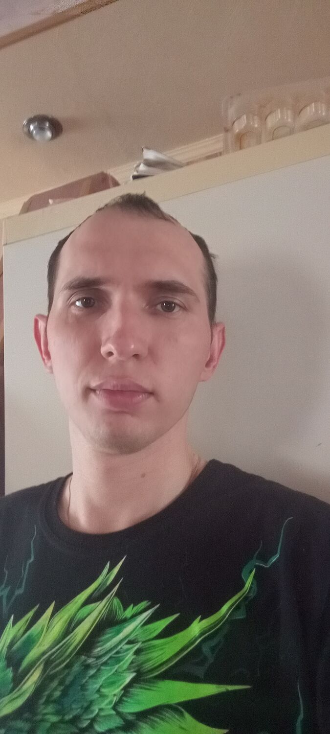  51692588  Anton, 36 ,    