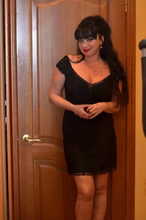 ,   Samira, 57 ,  