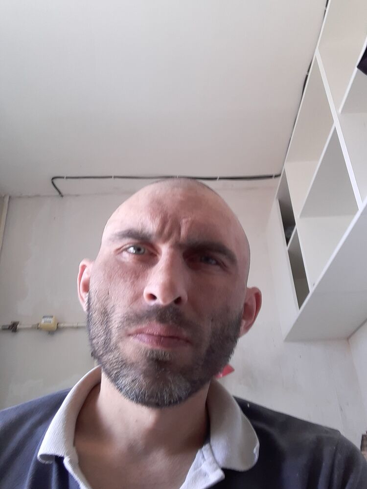 30365368  Ghyr, 39 ,    --