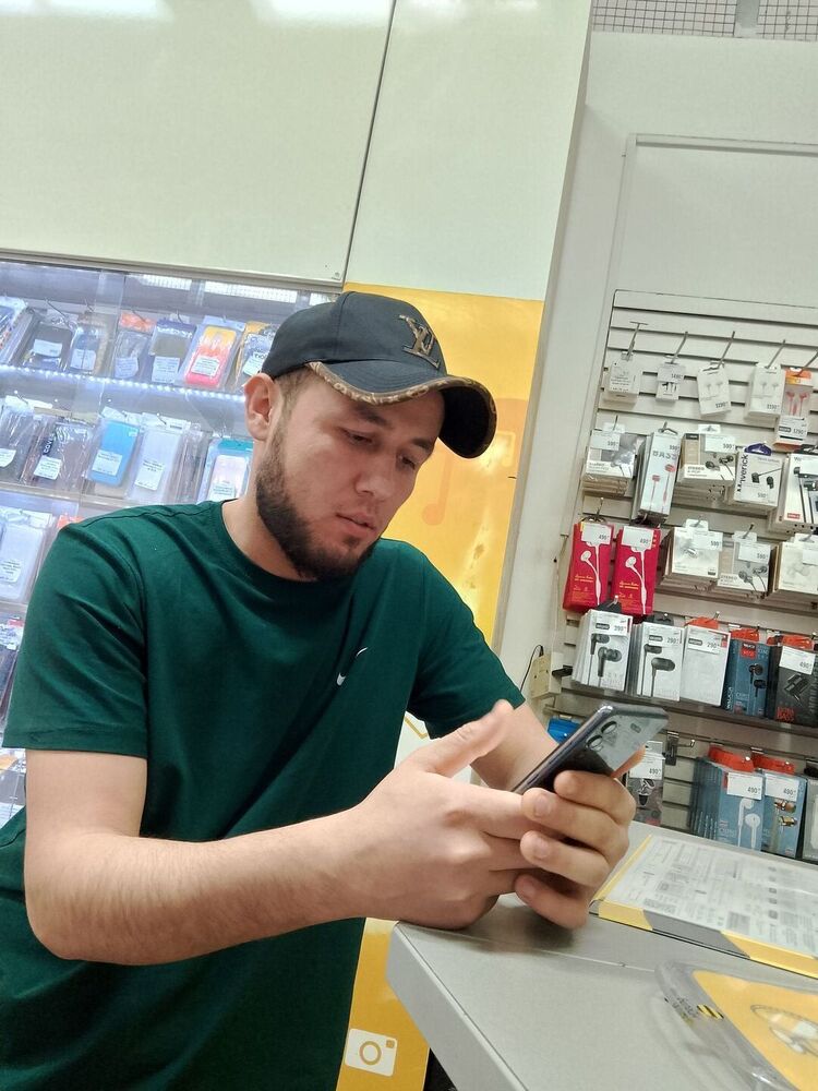  45144178  Anas, 27 ,    -