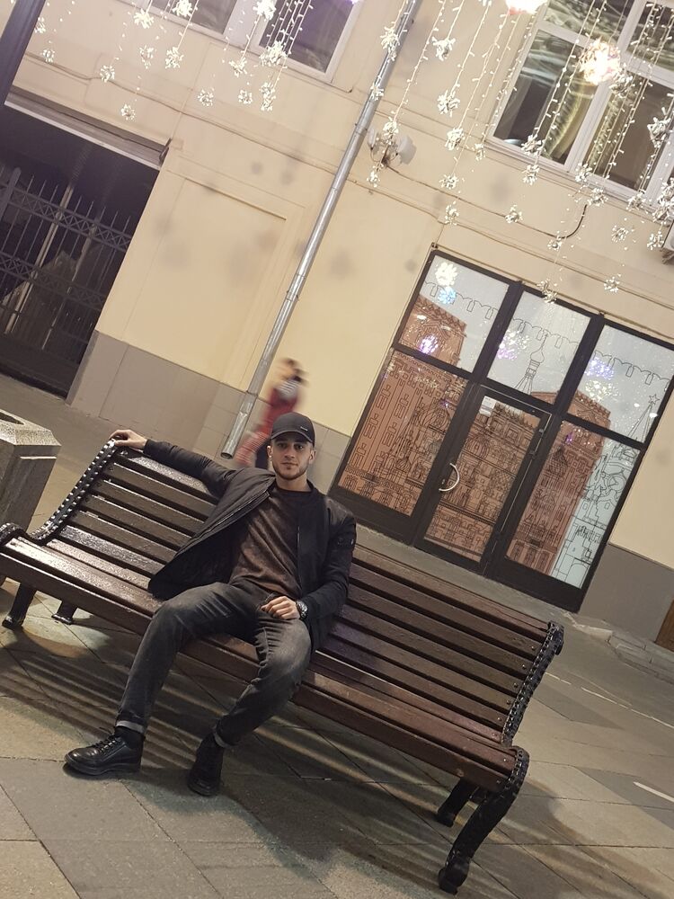  28161338  , 23 ,    