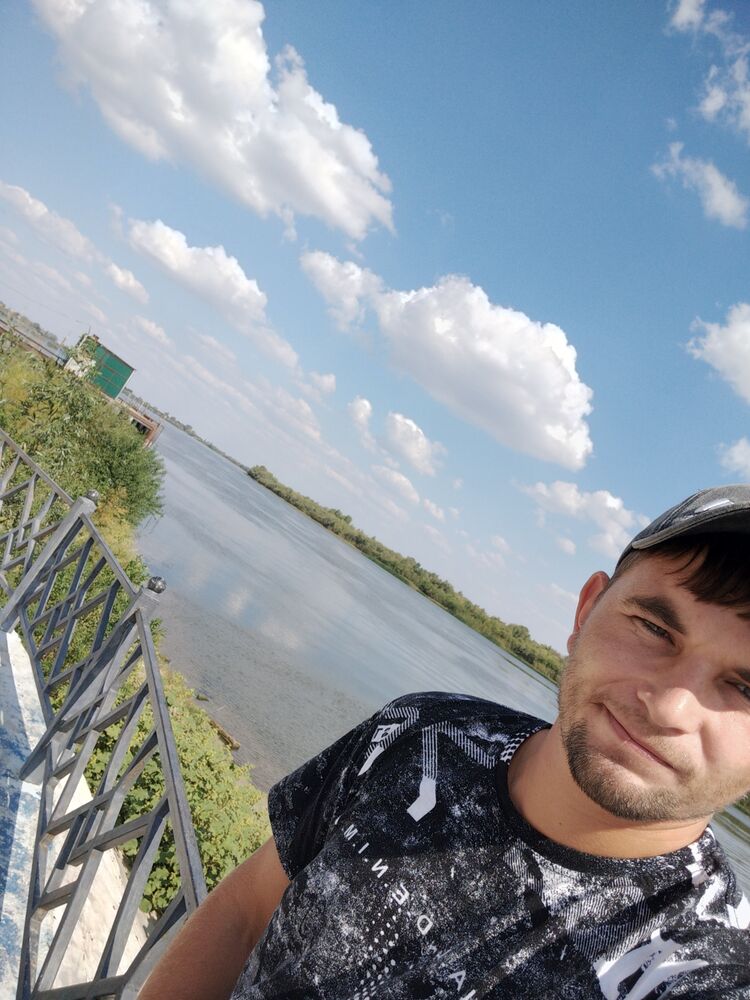 38817308  , 28 ,    