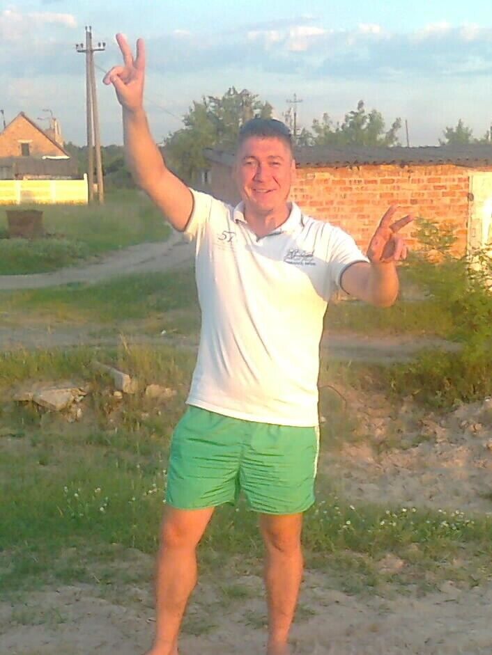  26884888  Alexander, 41 ,    