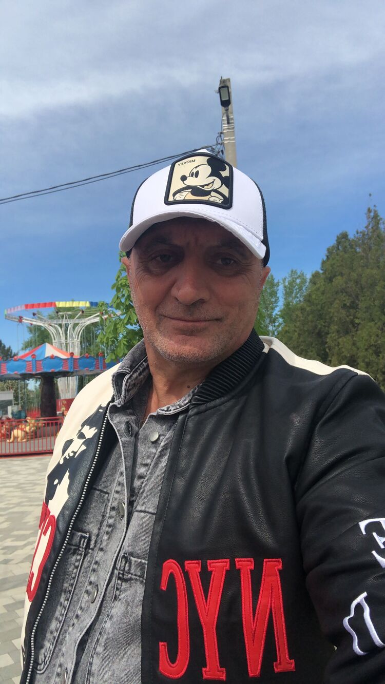  51332108  Serj, 57 ,    --