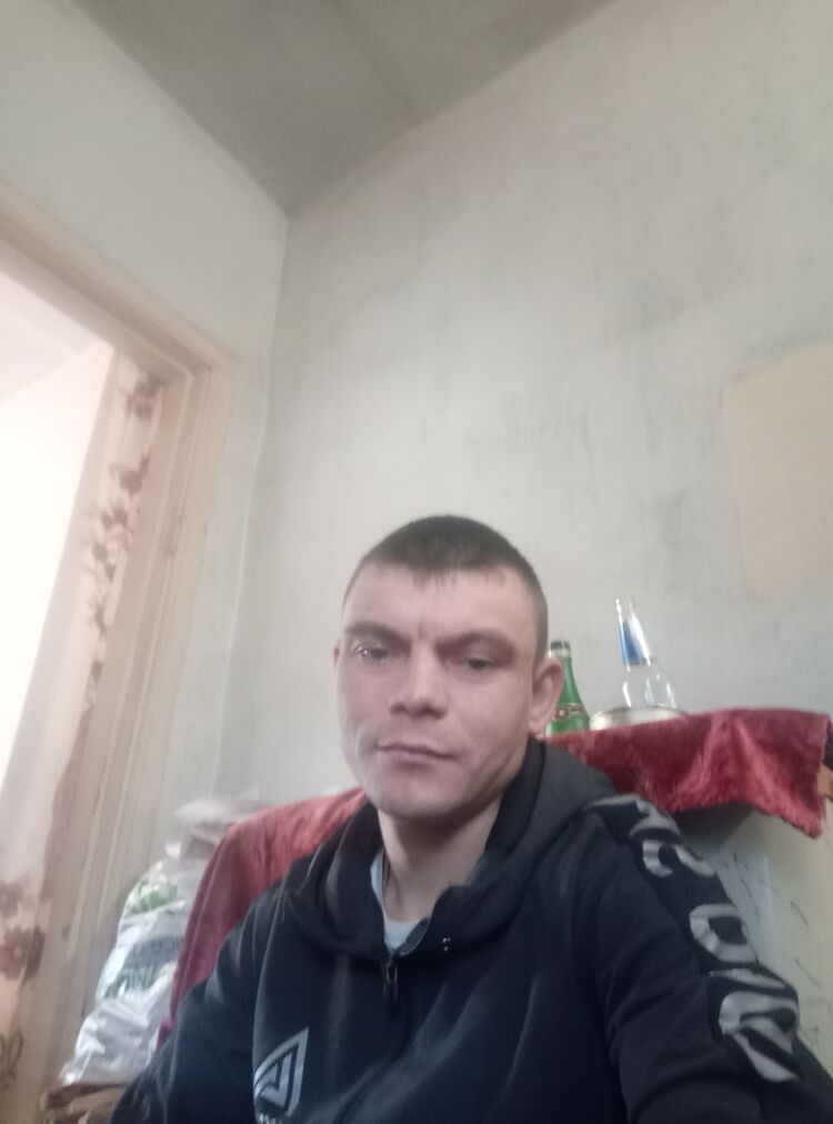  32241058  Slava, 35 ,    