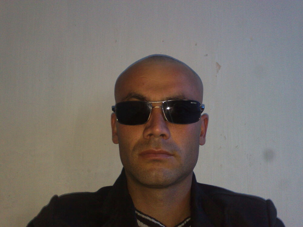  4853218  Jonn, 37 ,    