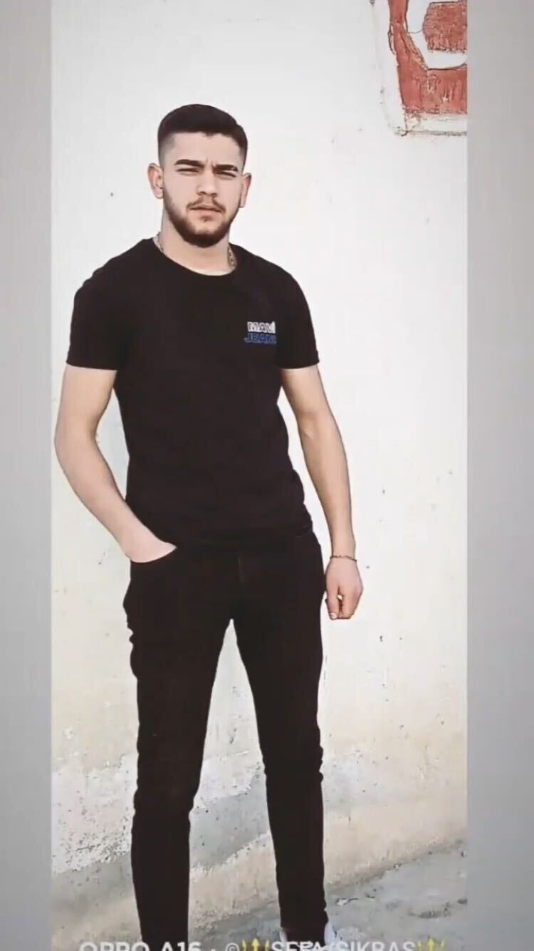  Cesme,   Dogukan, 21 ,   ,   